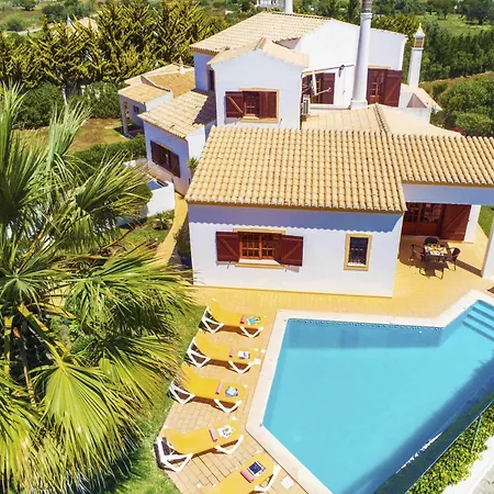 Villa In Gale Near Stunning Sandy Beaches וילה *