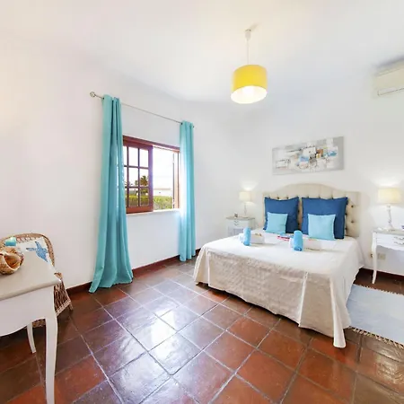 Villa Villa In Gale Near Stunning Sandy Beaches Albufeira