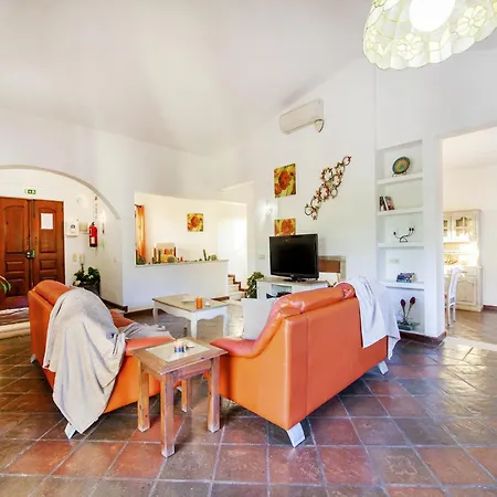 Villa In Gale Near Stunning Sandy Beaches Albufeira