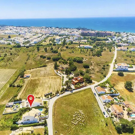 Villa In Gale Near Stunning Sandy Beaches Albufeira